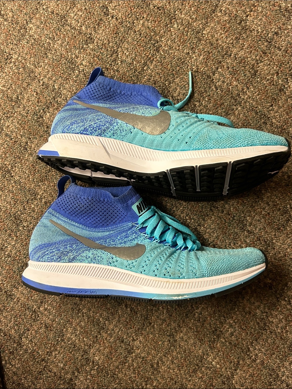 Nike Pegasus Flynit Youth size 5.5